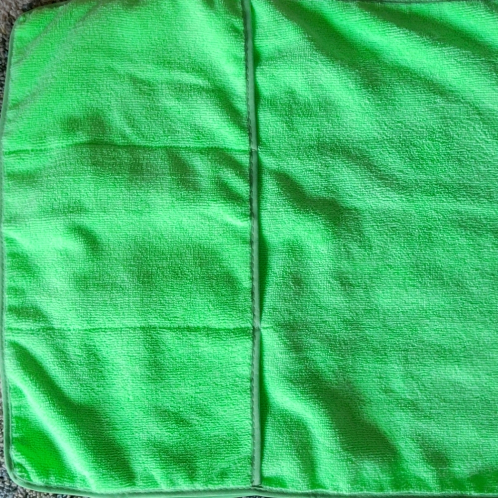 O2 cool.  5 pocket chair towel